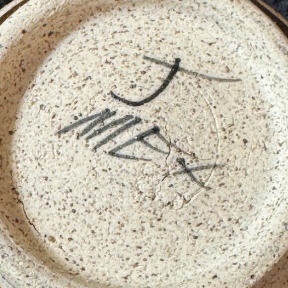 Vintage Tonala J. Campe Signed Mexican Pottery Flower Vase Lot Of 2 - Picture 9 of 10